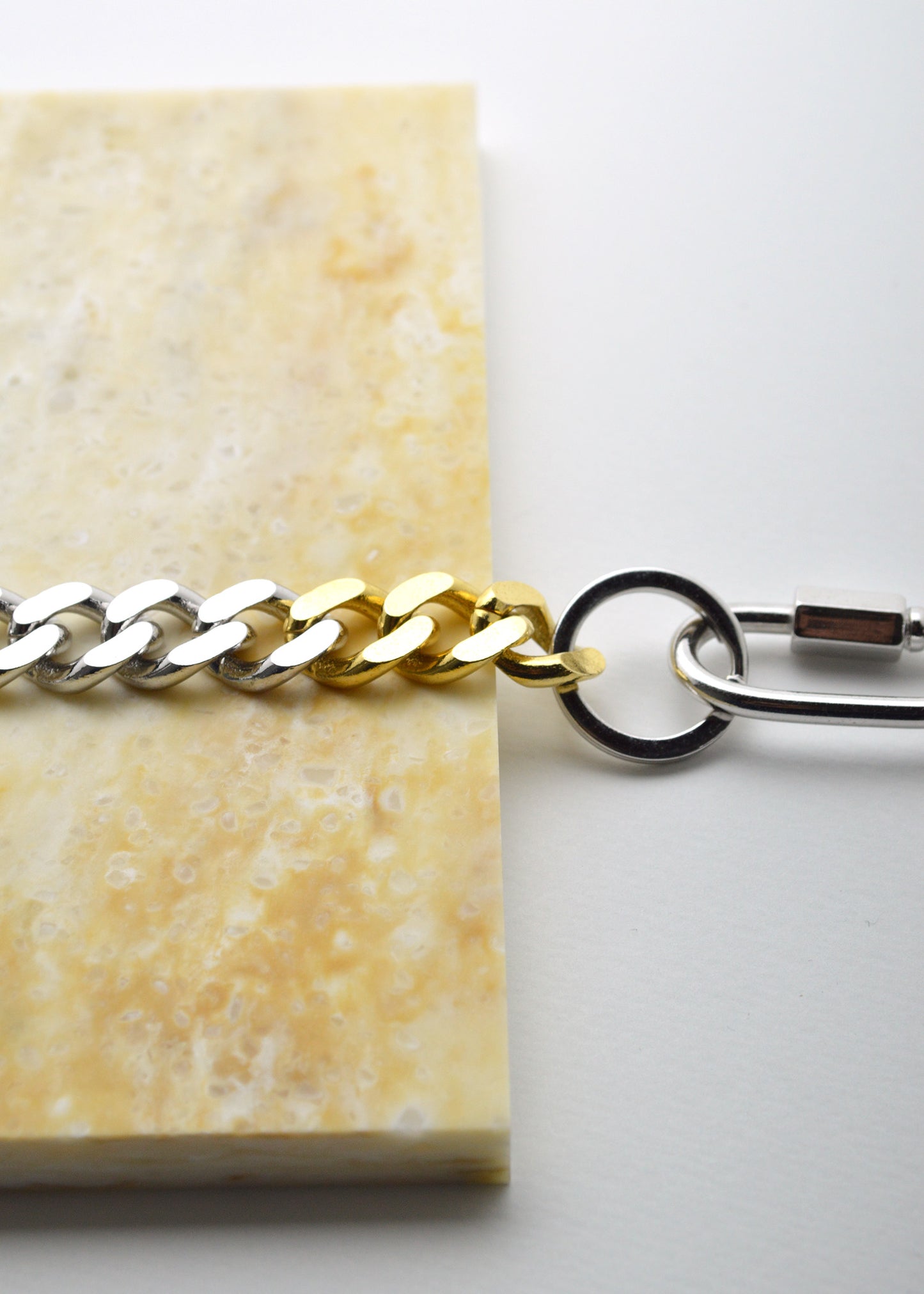 Signature Double Karabina Keychain Combination Gold