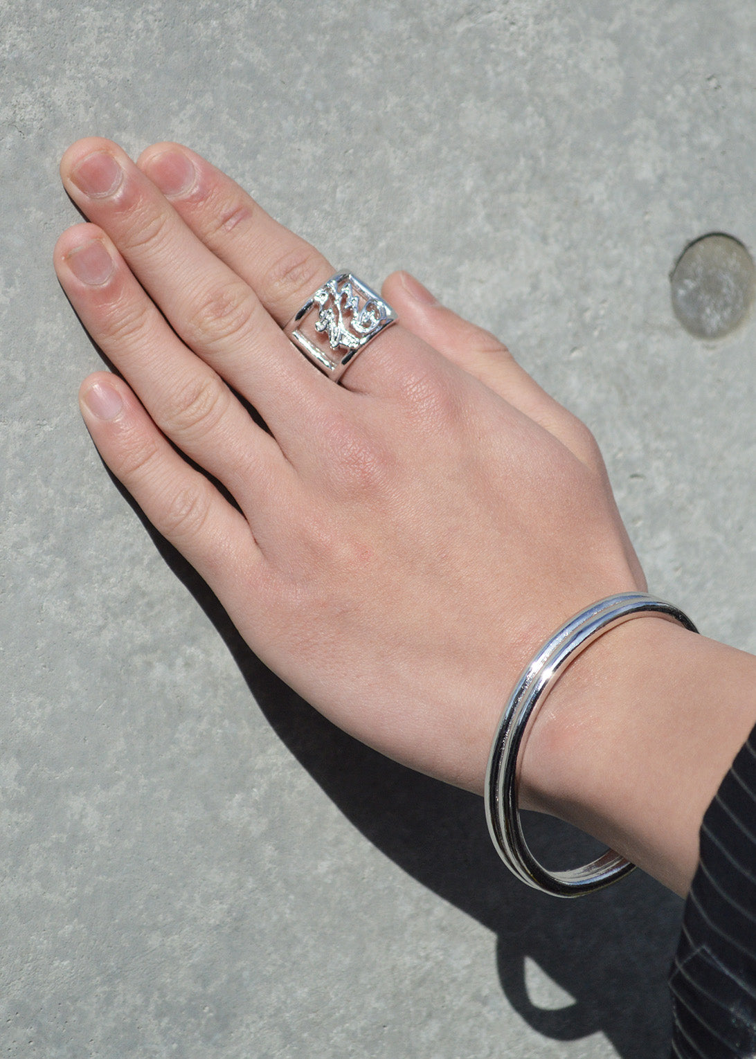 Neon Sign Toufuku Ring